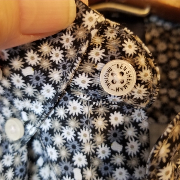 Ben Sherman The Original Floral All Way Stretch Slim Fit LS Button Up Shirt - Picture 2 of 14